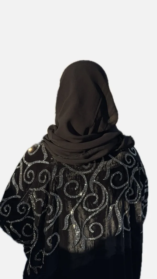 Black_Velvet_Dubai-Style_Abaya_With_Hijab_For_Women