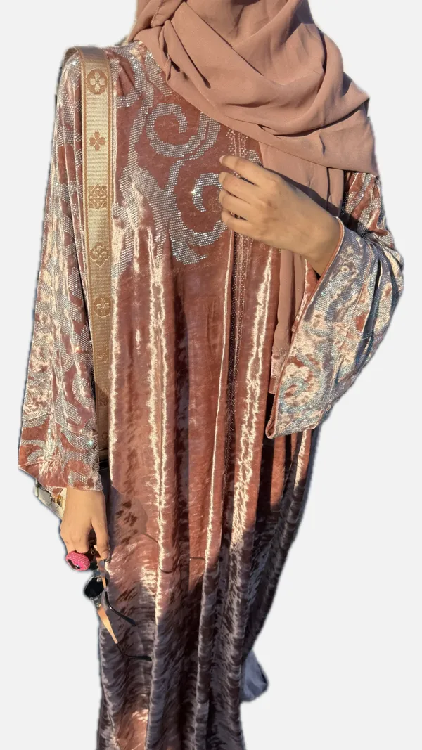 Pink_Velvet_Dubai_Style_Abaya_With_Hijab_For_Women