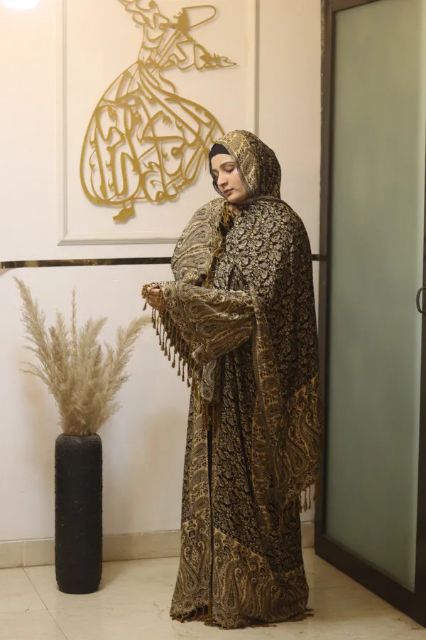 Black_Pashmina_Abaya_With_Hijab_For_Women