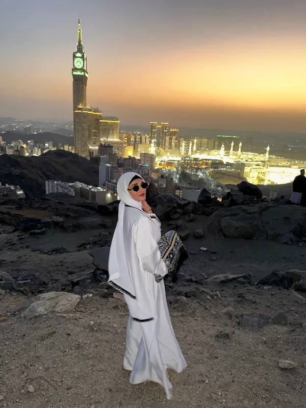 White_Nida_Stonework_Abaya_With_Hijab_For_Women