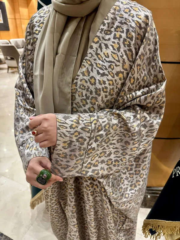 Multicolor_Cheetah_Print_Shrug_Abaya_Set_With_Inner_Slit_Hijab