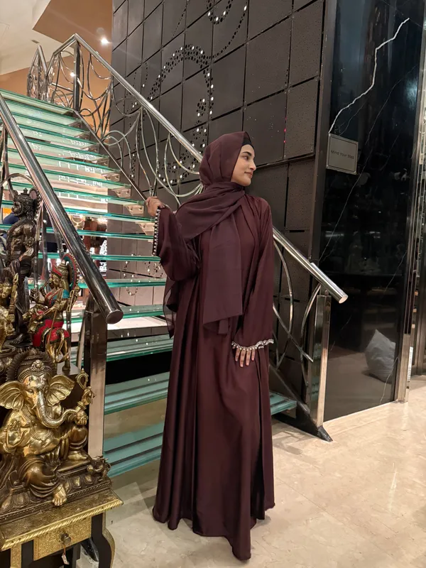 Burgundy_Satin_Pearl_Full_Set_Abaya_With_Inner_Slit_And_Hijab_For_Women