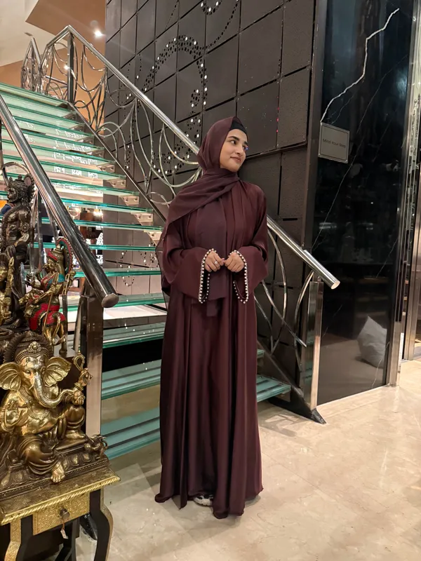 Burgundy_Satin_Pearl_Full_Set_Abaya_With_Inner_Slit_And_Hijab_For_Women