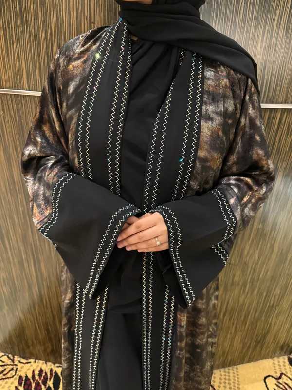 Brown_Shimmery_Full_Set_Abaya_With_Inner_Slit_And_Hijab_For_Women