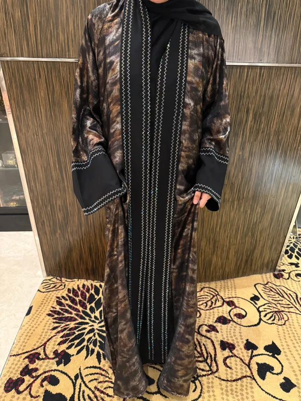 Brown_Shimmery_Full_Set_Abaya_With_Inner_Slit_And_Hijab_For_Women