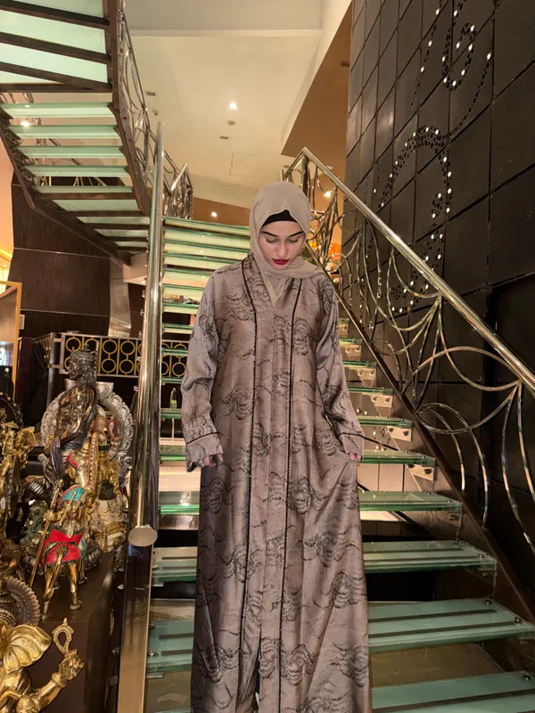 Hazel_Nida_Korean_Print_Coat_Abaya_With_Hijab_For_Women