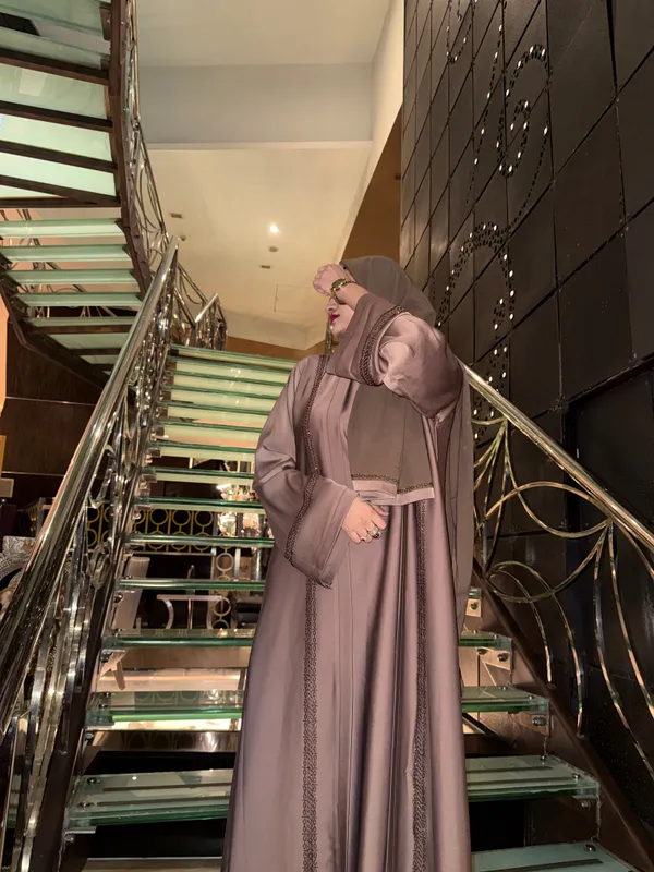 Mauve_Rhinestone_Stonework_Full_Set_Abaya_With_Hijab_For_Women