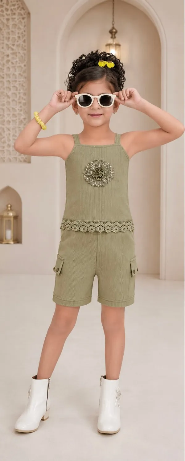 Olive_Cotton_Floral_Top_Cargo_Shorts_Set_For_Kids