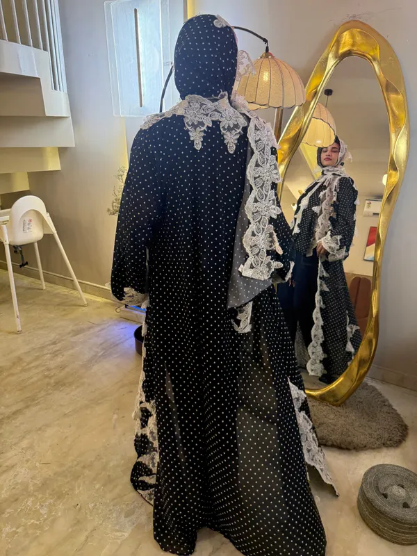 Black_Georgette_Polka_Dot_Abaya_With_Inner_Slit_Hijab_For_Women