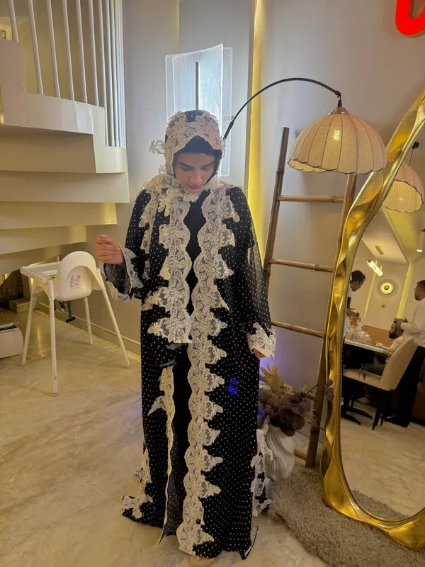 Black_Georgette_Polka_Dot_Abaya_With_Inner_Slit_Hijab_For_Women