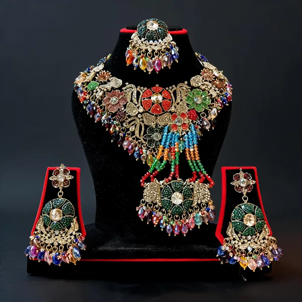 Multicolor_Copper_Brass_Pearl_Stone_Studded_Bridal_Necklace_Set_For_Women