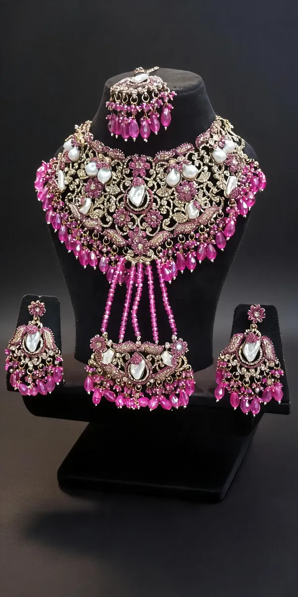 Pink_Copper_Brass_Pearl_Stone_Bridal_Jewellery_Set_For_Women