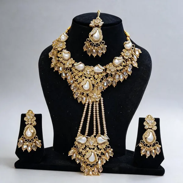 Gold_Tone_Copper_Brass_Pearl_Stone_Bridal_Jewellery_Set_For_Women