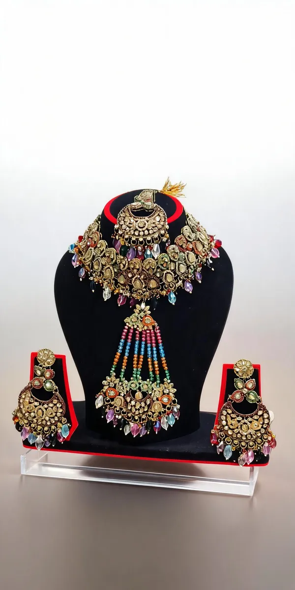 Multicolor_Copper_Brass_Pearl_Traditional_Bridal_Jewellery_Set_For_Women