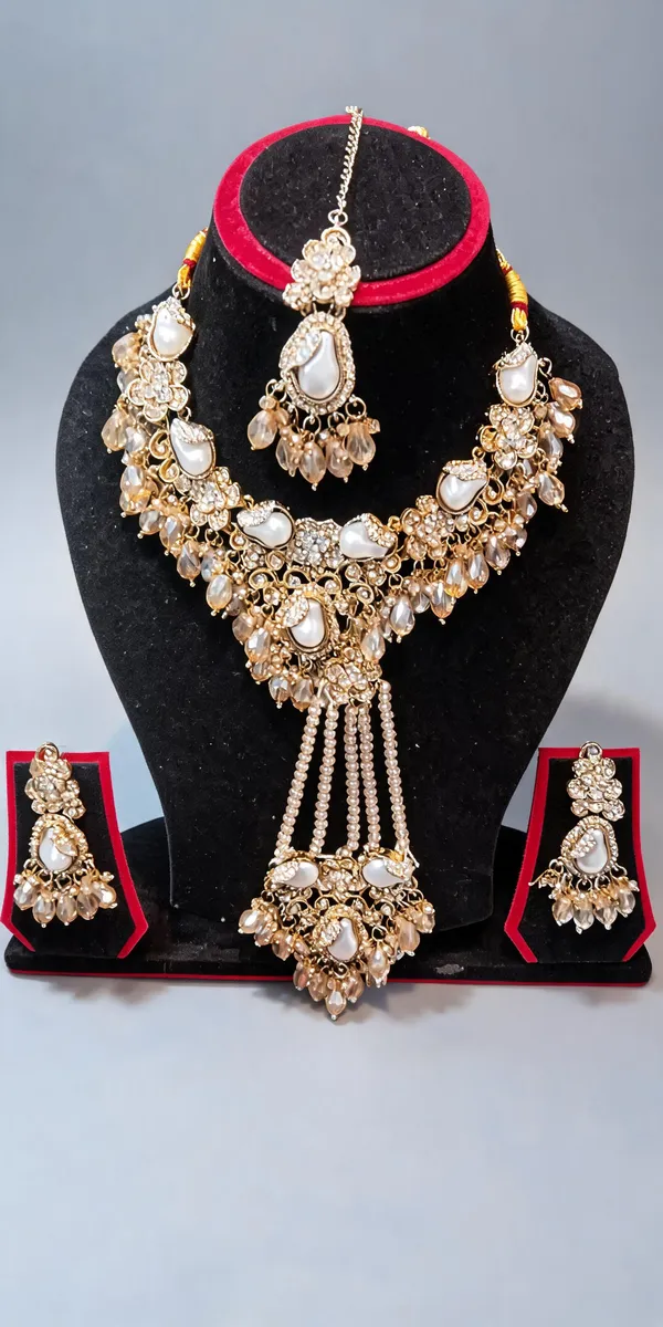 Gold_Tone_Copper_Brass_Pearl_Stone_Bridal_Jewellery_Set_For_Women