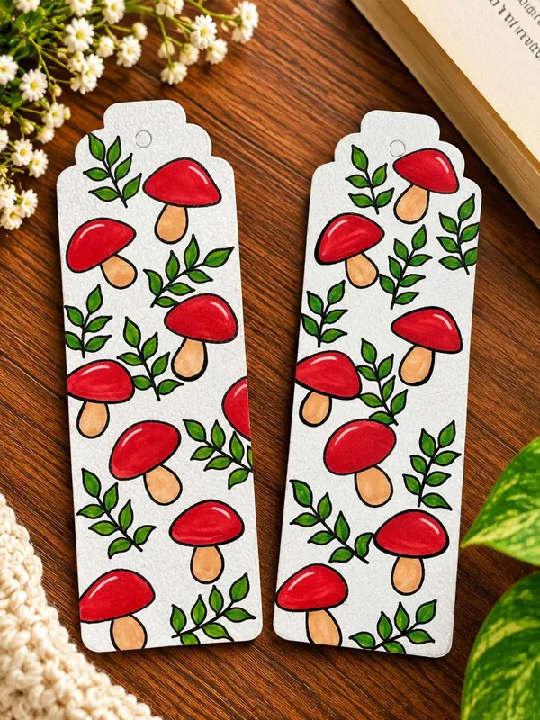Red_Mushroom_Illustrated_Print_Paper_Bookmark