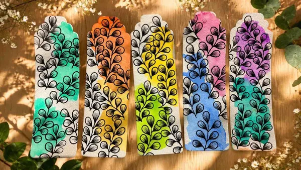 Hand-Painted_Botanical_Leaf_Pattern_Paper_Bookmark