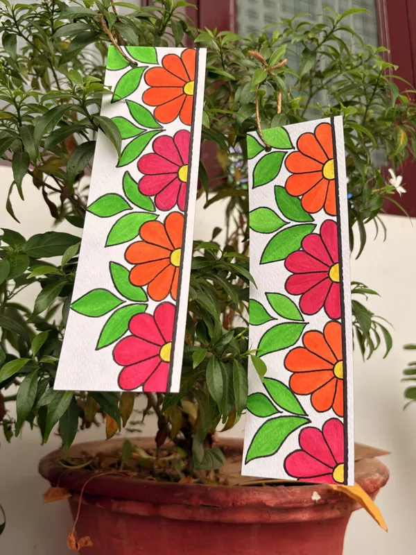 300_Gsm_Paper_Hand_Painted_Floral_Pattern_Bookmark