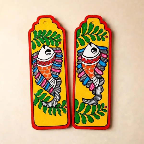 Paper_Madhubani_Fish_Painted_Wall_Hanging