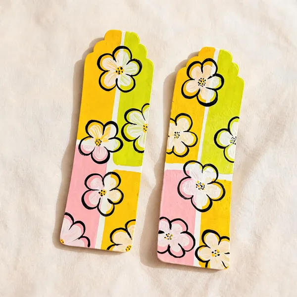 Hand-Painted_Floral_300_Gsm_Paper_Bookmark