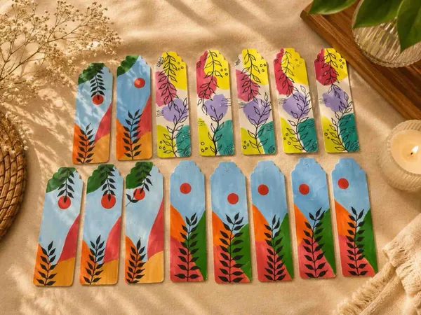 Hand-Painted_Floral_Scalloped_Paper_Bookmark