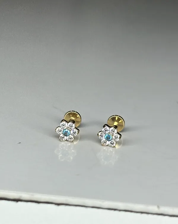 Aurora_Solitaire_Premium_Titanium_Studs