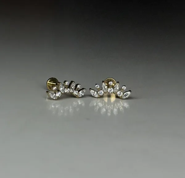 Royal_Bloom_Premium_Titanium_Studs