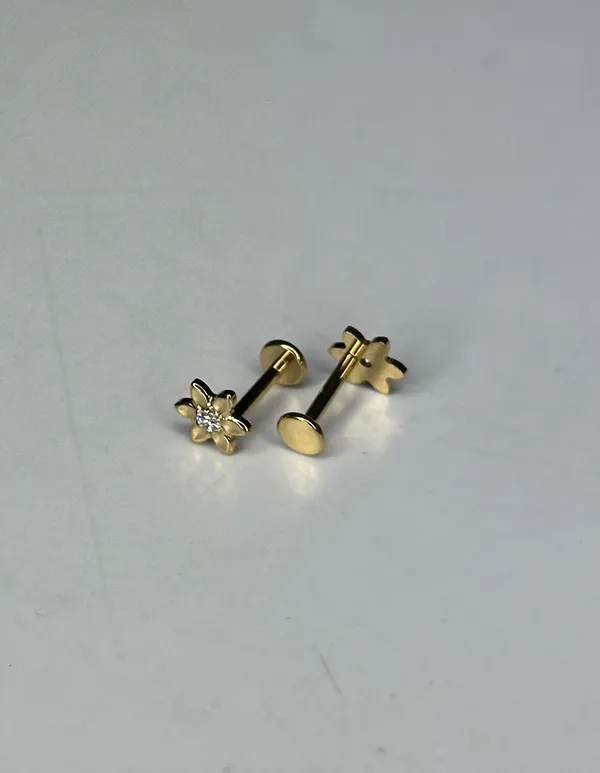 Luna_Flower_Premium_Titanium_Studs_For_Women