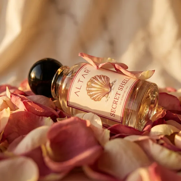Altar_Secret_Shell_Passionfruit_Peony_Vanilla_Musk_Attar