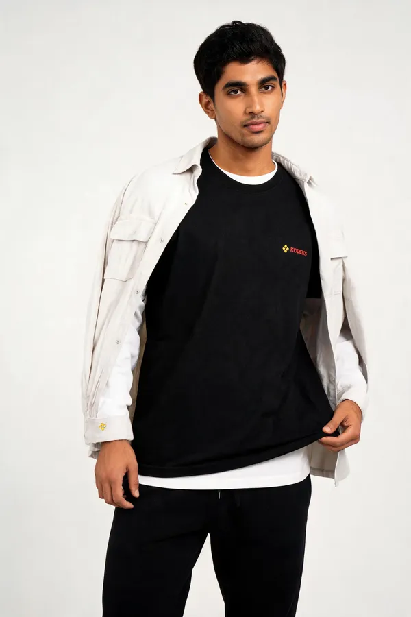 Black_And_White_Graphic_T_Shirt_Duo