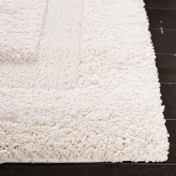 Micro_Polyester_Shaggy_White_Plain_Carpet