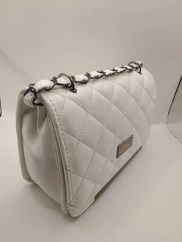White_Quilted_Chain_Shoulder_Bag_for_Women