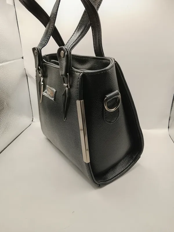 Black_Textured_Medium_Tote_Handbag_for_Women