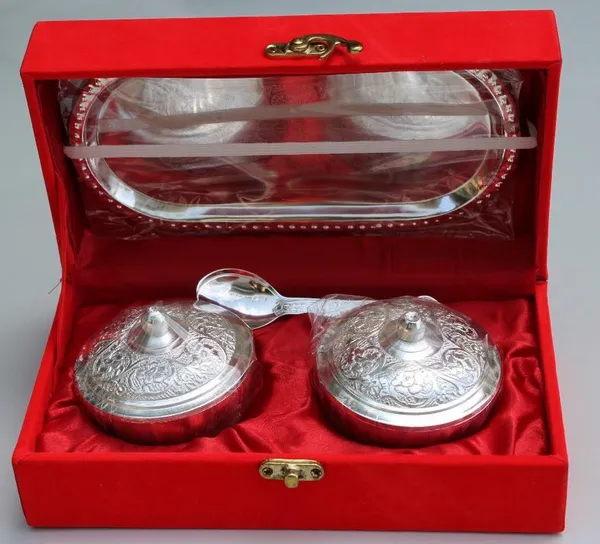 German_Silver_Modern_Plated_Bowl_Set_Of_5_With_Red_Velvet_Box