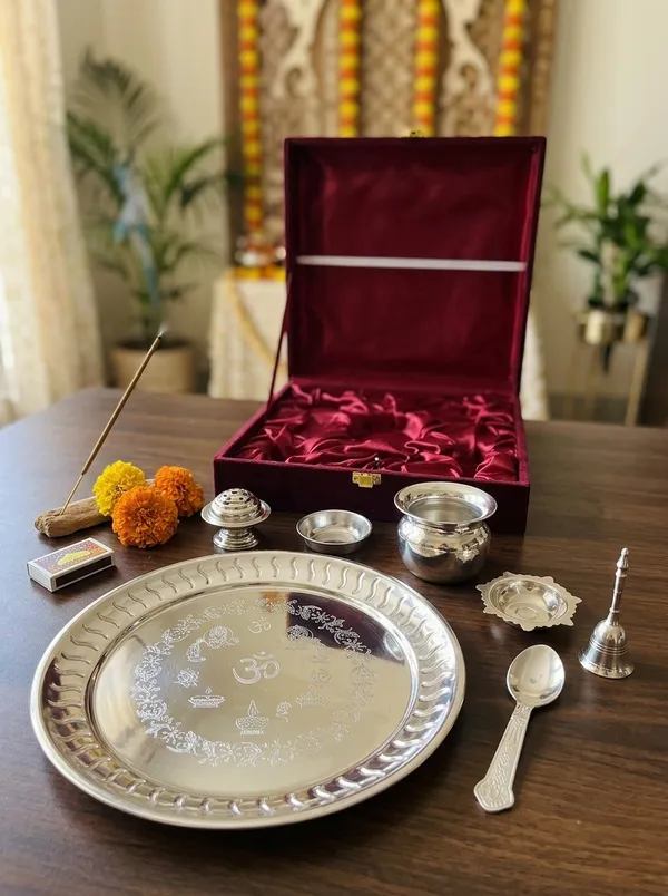German_Silver_Festive_Pooja_Thali_Utensils_Gift_Set_Velvet_Box