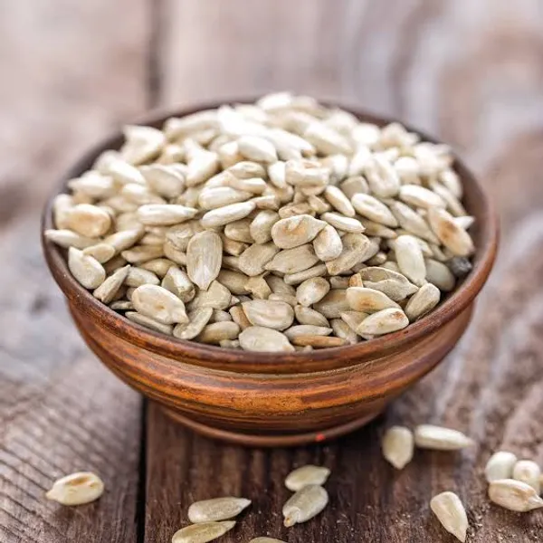 Mom_Traders_Pure_Sunflower_Seeds_200g_Rich_In_Dietary_Fibre_Protein_Source_Of_Iron_-_Pack_of_2