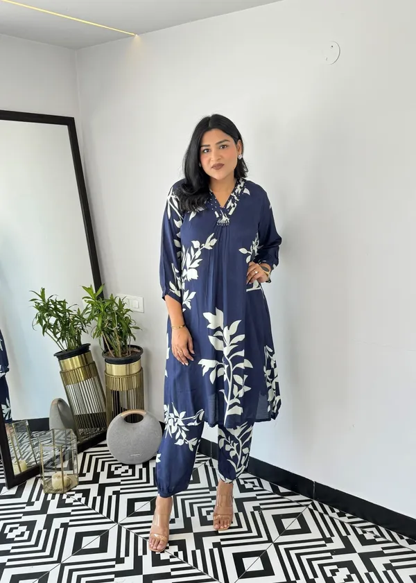 Autum_Floral_Blue_Kurta_Pants