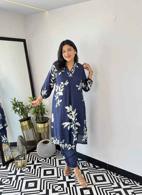 Autum_Floral_Blue_Kurta_Pants
