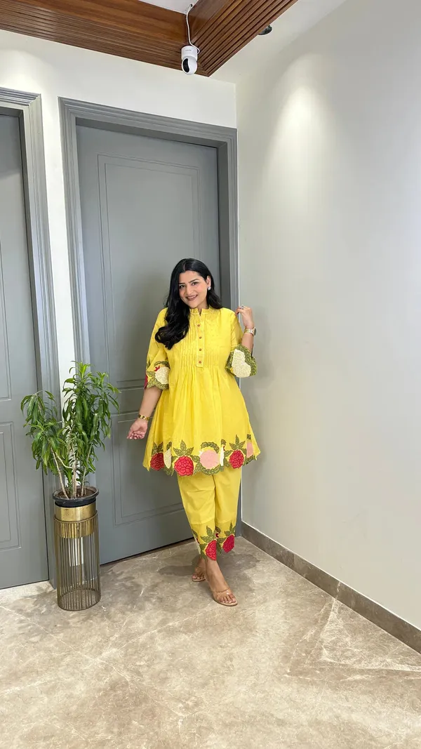 Butter_Yellow_Floral_Mul_Cord_Set