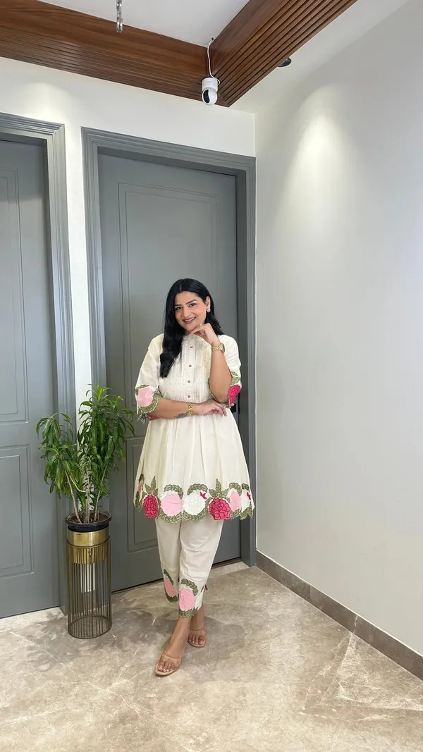 Ivory_Floral_Mul_Cord_Set