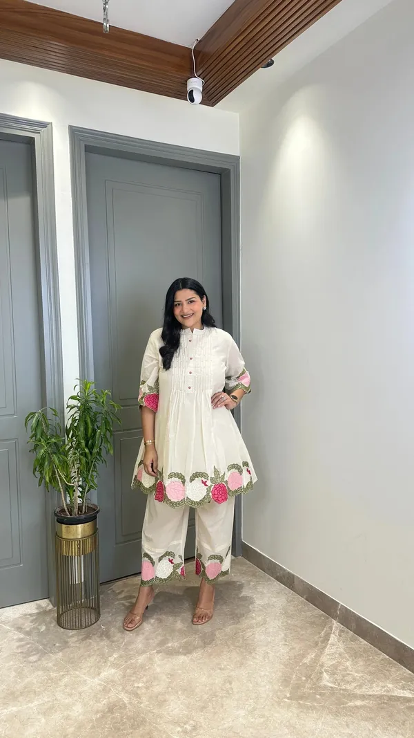 Ivory_Floral_Mul_Cord_Set