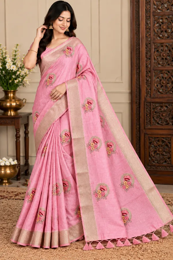 Pink_Silk_Saree_With_Floral_Motifs_For_Women