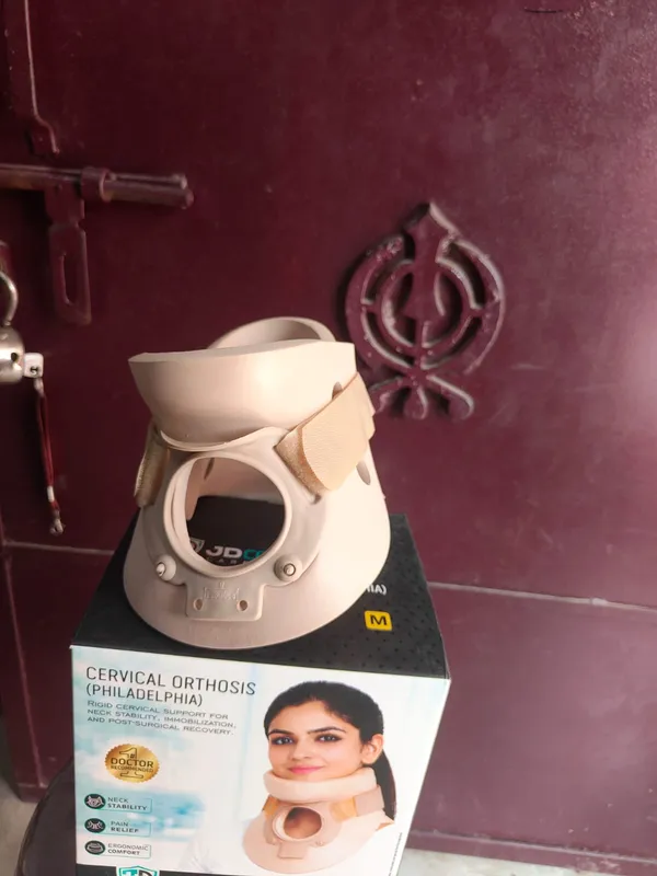 Philadelphia_Cervical_Orthosis_Neck_Support_Collar