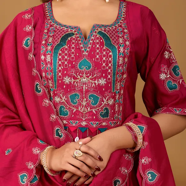 Magenta_Two_Tone_Roman_Kurta_Set_For_Women