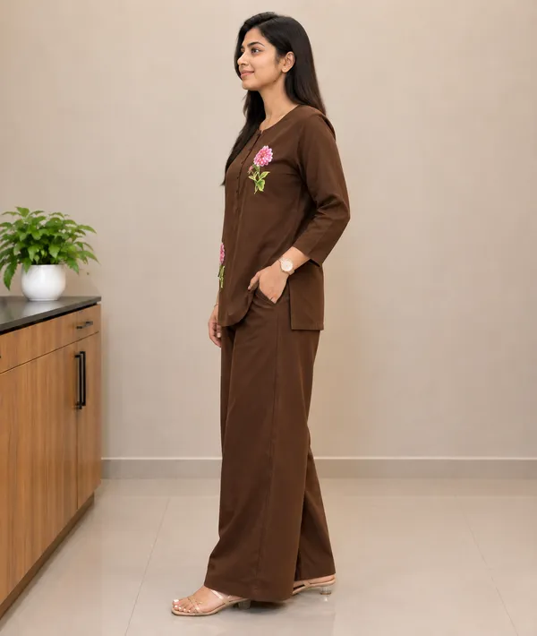 Brown_Sui_Dhaga_Slub_Relaxed_Fit_Co-Ord_Set_For_Women