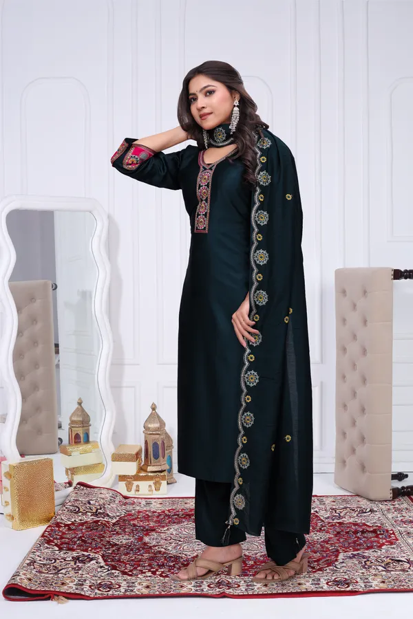 Dark_Green_Gaji_Silk_Kurta_Set_For_Women