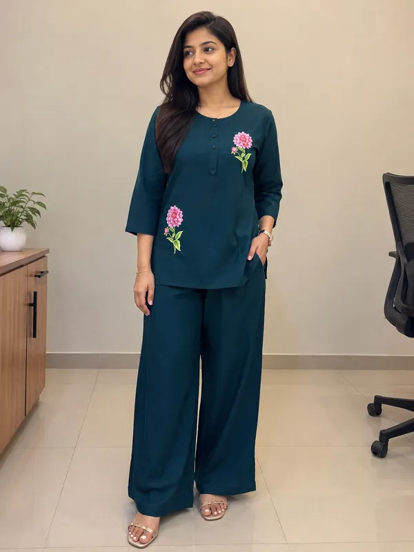 Sui_Dhaga_Slub_Relaxed_Fit_Co-Ord_Set_For_Women