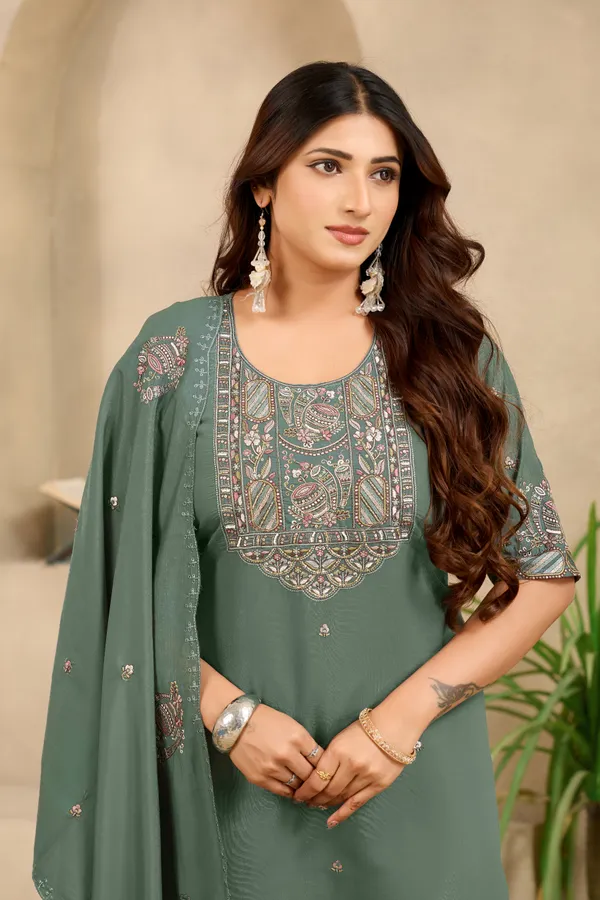 Green_Roman_Silk_Straight_Kurta_Set_For_Women