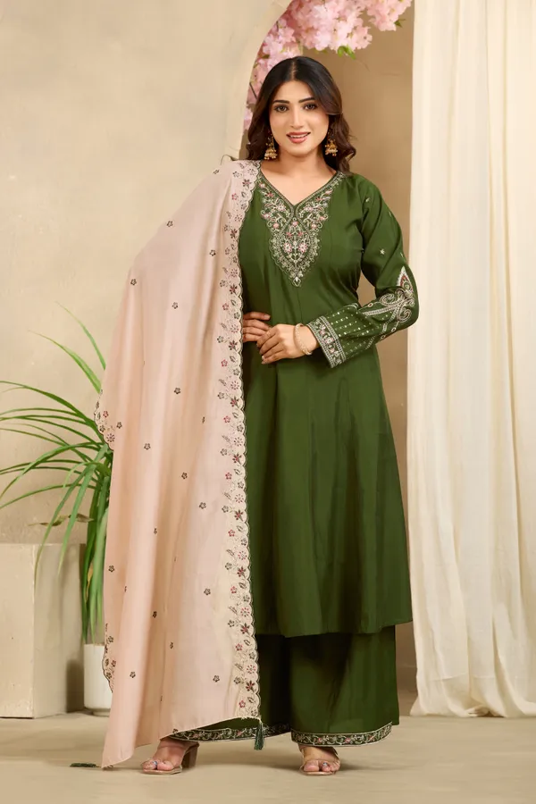 Green_Roman_Silk_Kurta_Set_With_Dupatta_For_Women