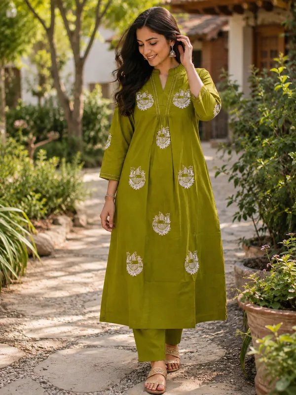 Green_Dabu_Cotton_Straight_Kurta_Set_For_Women
